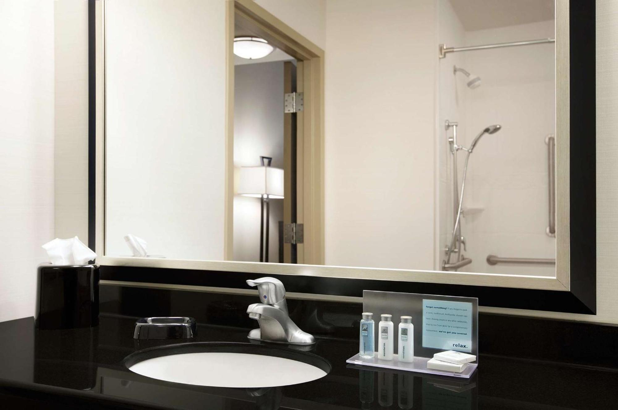 Hampton Inn Limerick Zewnętrze zdjęcie